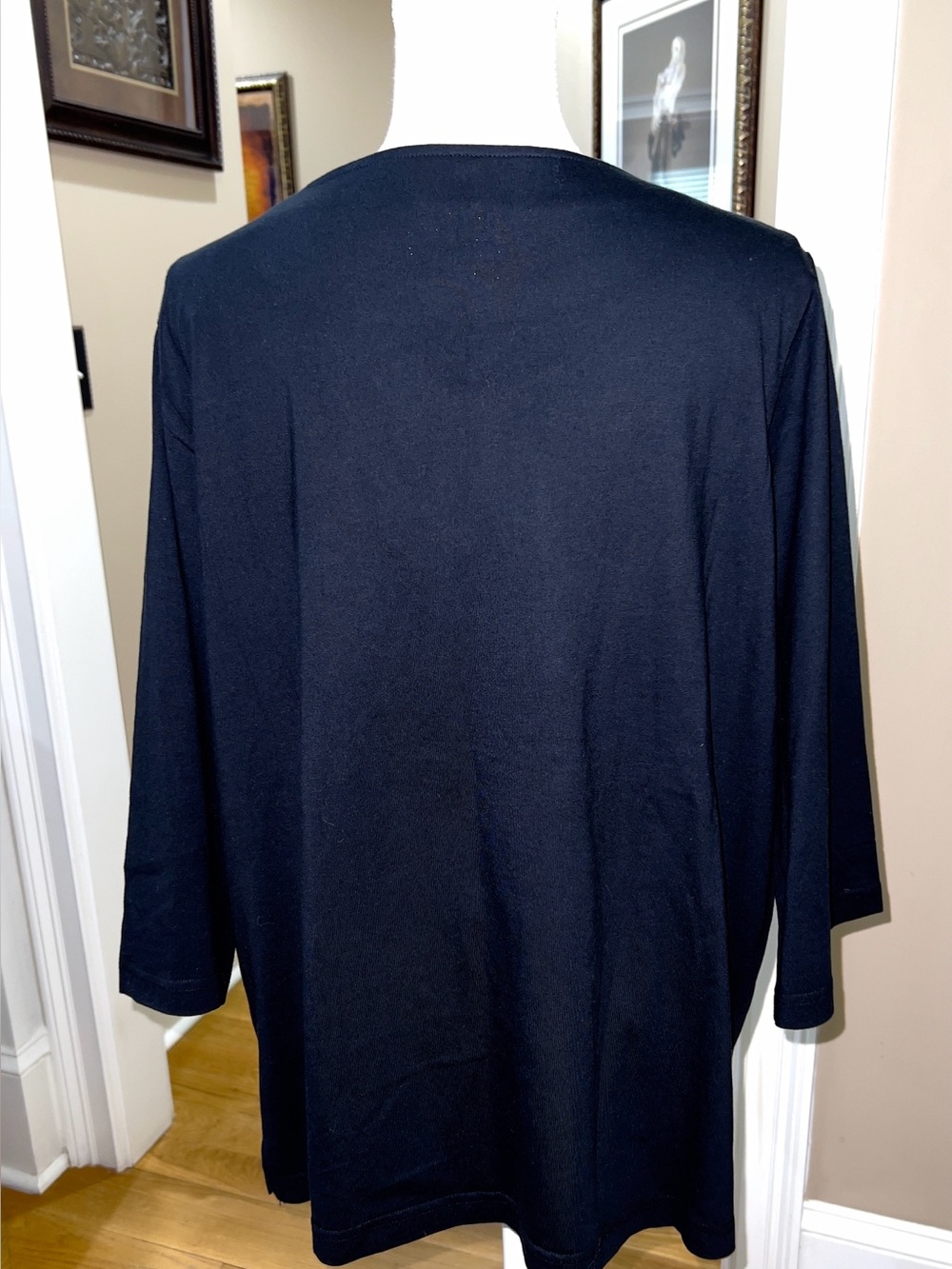NWT Women’s 1X Bob Mackie Embroidered Rhinestone Peacock/Phoenix Pullover Top - Picture 3 of 7